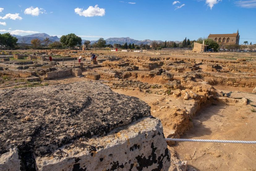 Alcúdia's Old Town & Roman Ruins with Cassidy Travel
