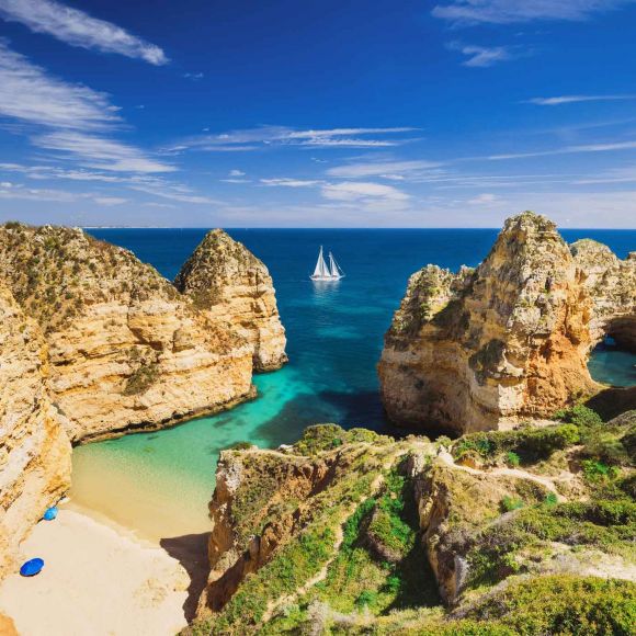 See offers to travel to Algarve