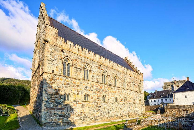 Bergenhus Fortress with Cassidy Travel