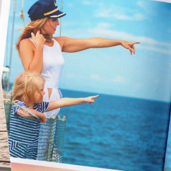 See offers to travel to Holiday Brochures