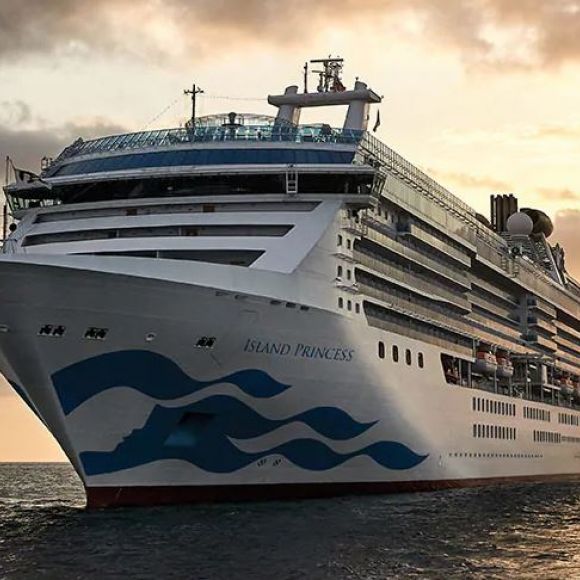 See offers to travel to Island Princess