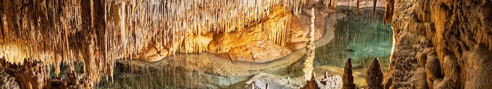 The Caves of Drach (Cuevas del Drach) Holidays