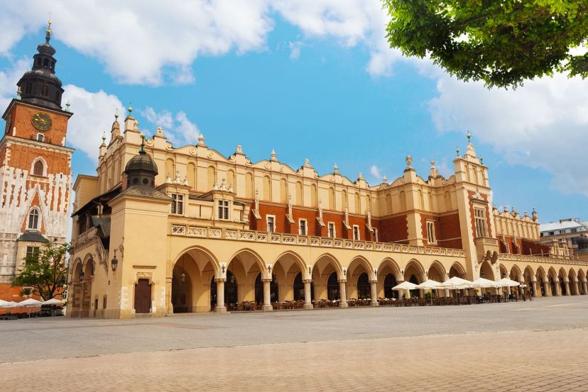 Cloth Hall (Sukiennice) with Cassidy Travel