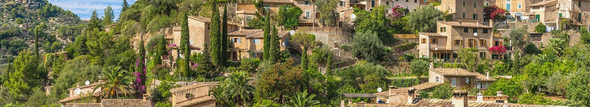 Deià Holidays
