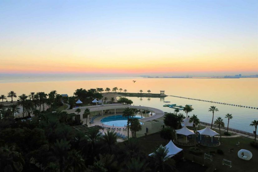 United Arab Emirates Fly/Cruise with Cassidy Travel
