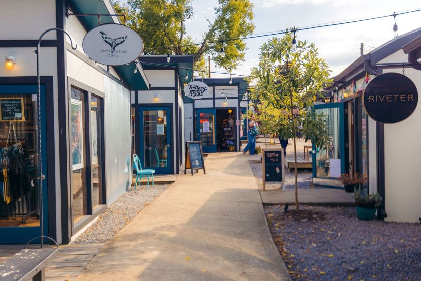 East Nashville (Five Points) with Cassidy Travel