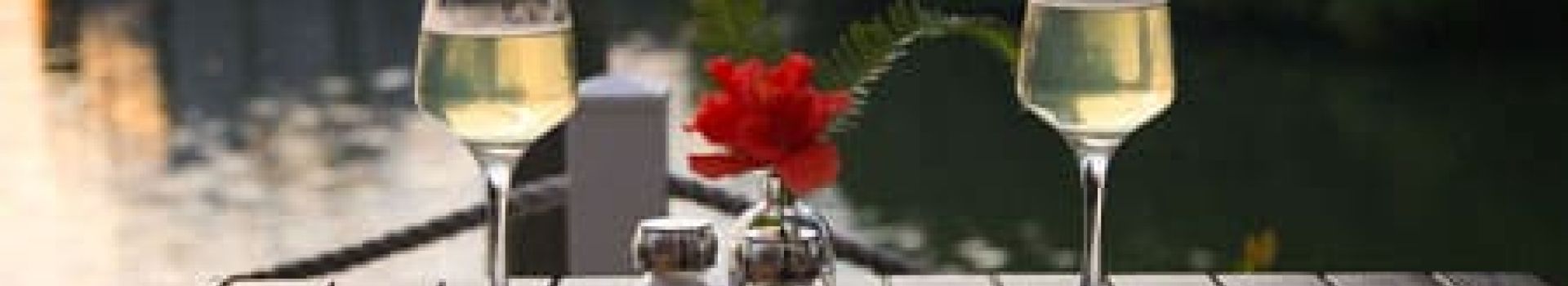 Eat Fresh. Eat Local. Eat by the Water.