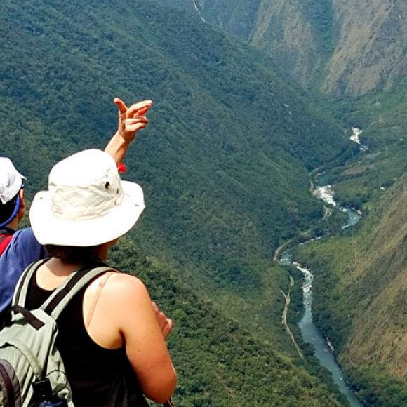 See offers to travel to Escorted Tours