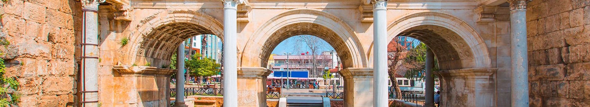 Hadrian's Gate, Antalya