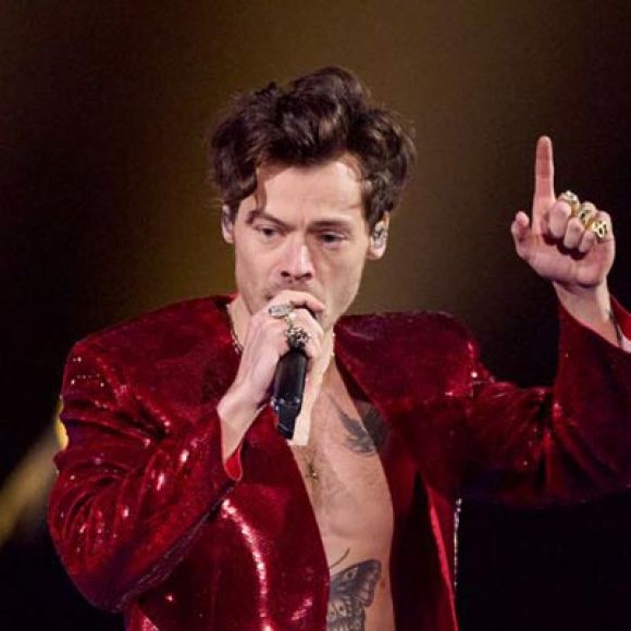 See offers to travel to Harry Styles at Wembley