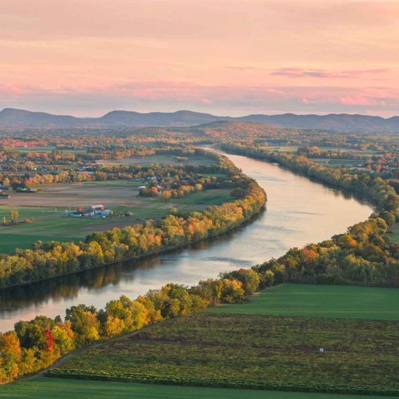 See offers to travel to Connecticut