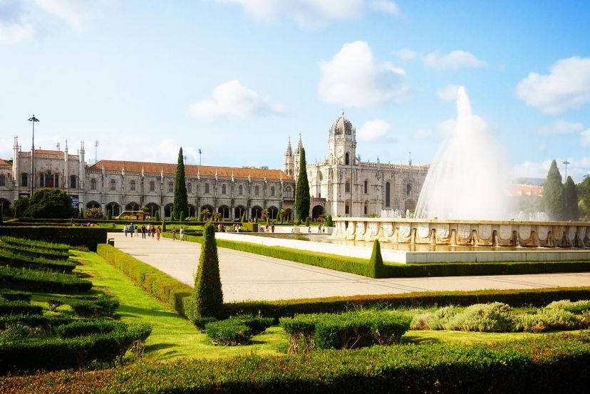 Jerónimos Monastery with Cassidy Travel