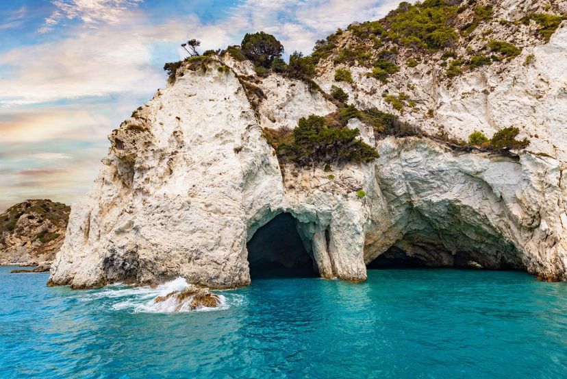 Keri Caves with Cassidy Travel
