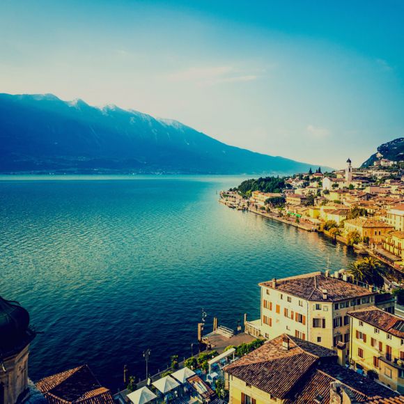 See offers to travel to Italy