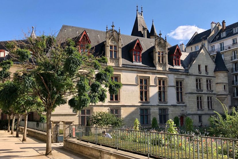 Le Marais with Cassidy Travel