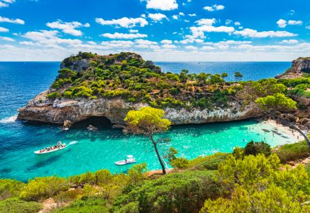 Cheap holidays to Majorca with Cassidy Travel
