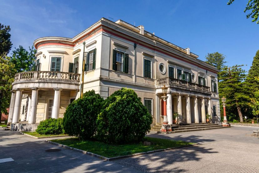 Mon Repos Palace with Cassidy Travel