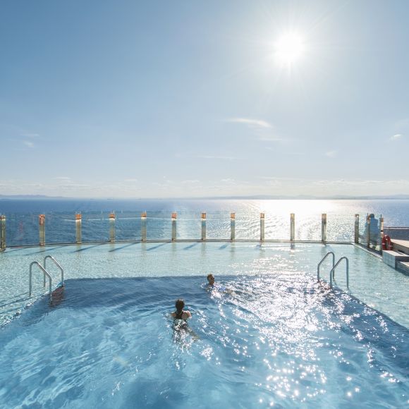 See offers to travel to MSC Preziosa