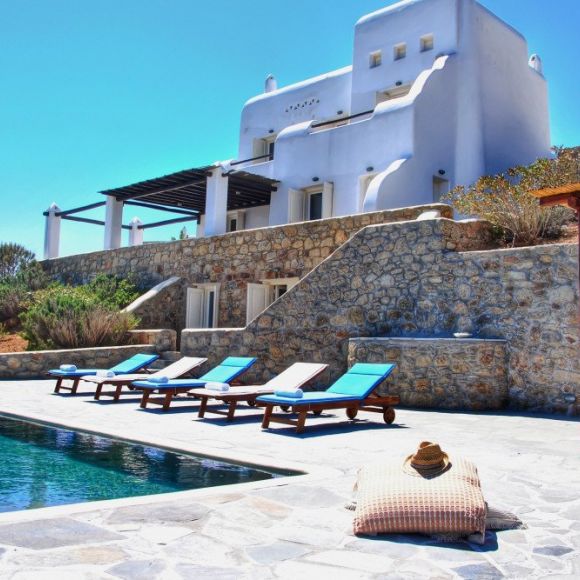 See offers to travel to Mykonos