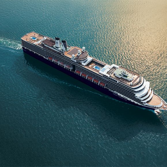 See offers to travel to Nieuw Amsterdam
