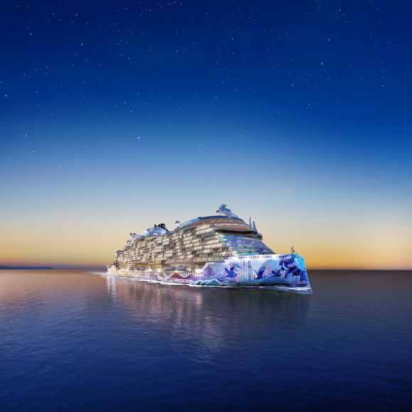 See offers to travel to Norwegian Luna