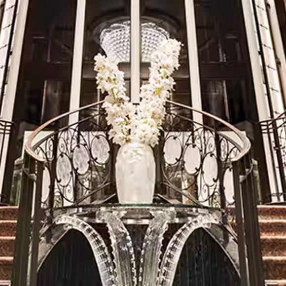 See offers to travel to Oceania Riviera