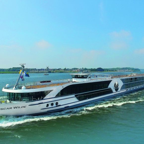 See offers to travel to MS Oscar Wilde