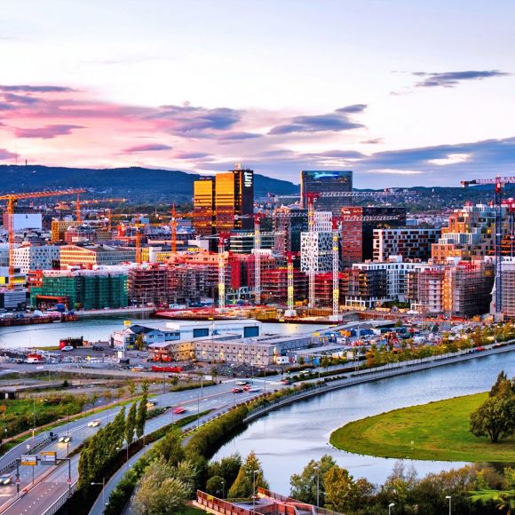 See offers to travel to Oslo