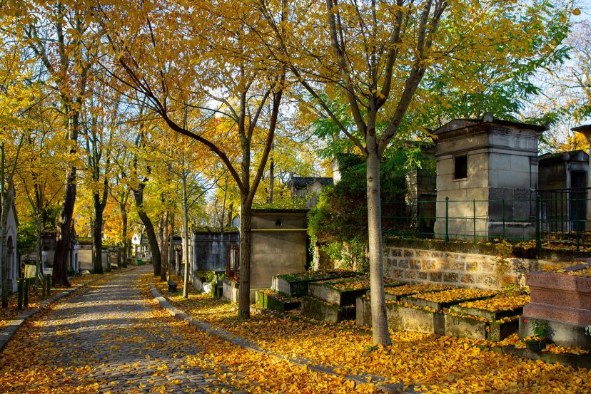 Père Lachaise Cemetery with Cassidy Travel