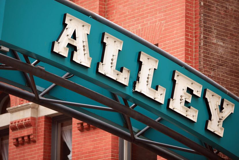 Printer's Alley with Cassidy Travel