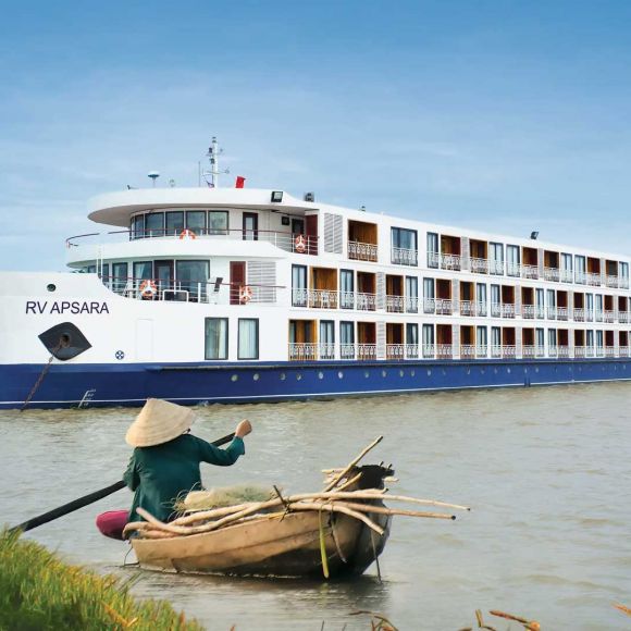 See offers to travel to RV Apsara