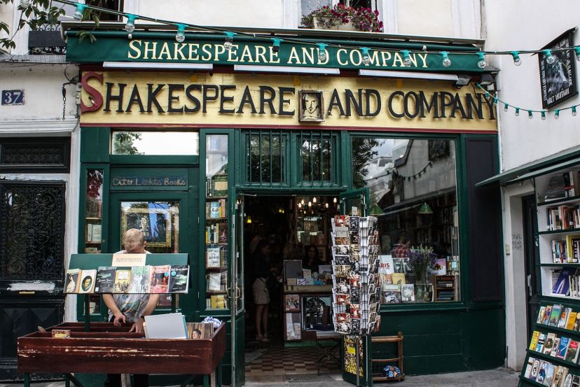 Shakespeare and Company with Cassidy Travel
