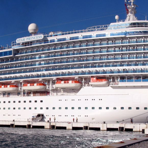 See offers to travel to Star Princess