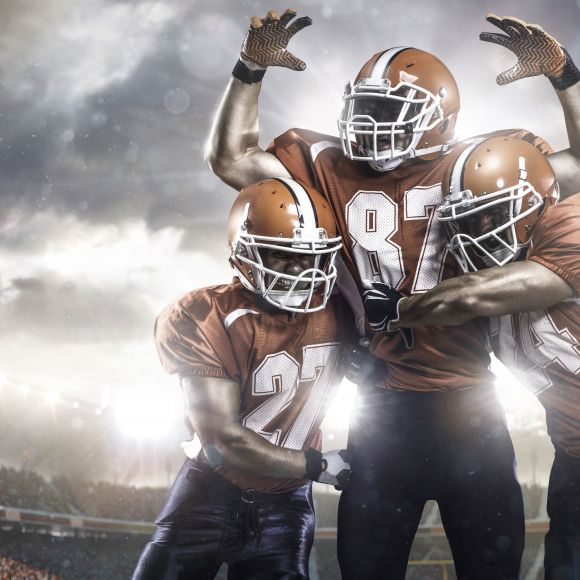 See offers to travel to NFL