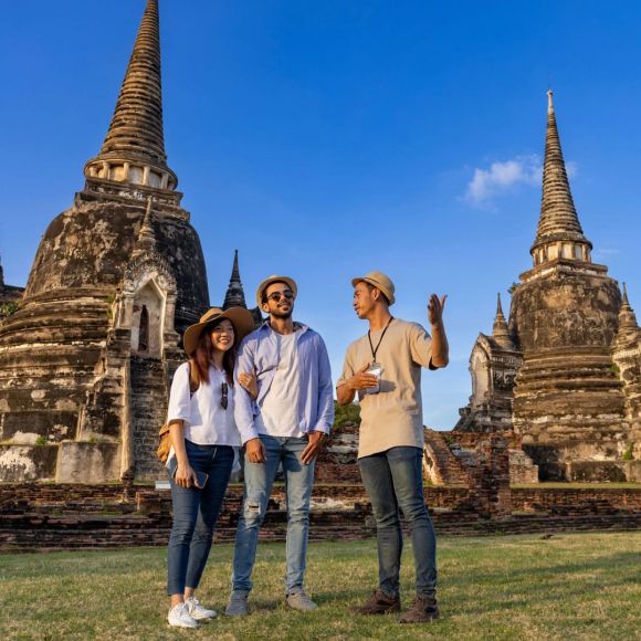 See offers to travel to Wendy Wu Tours