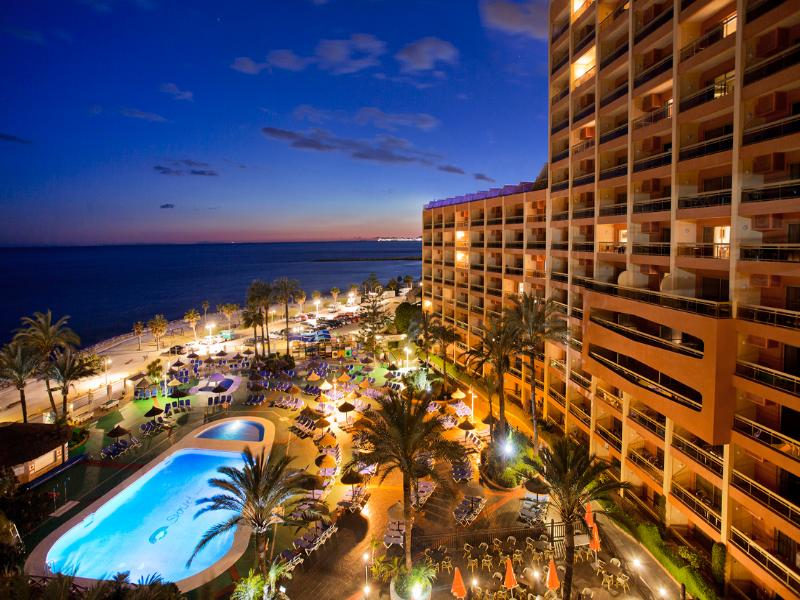 Sunset Beach Club | Top Hotels Worldwide | Cassidy Travel